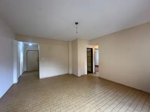 Departamento en Alquiler en Valentin Alsina, $ 600.000
