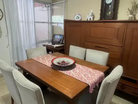 CASA CON AMPLIO JARDÍN, TERRAZA FLORIDA OESTE