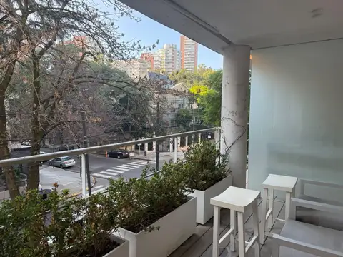 Oficina 4 ambientes con 1 baño