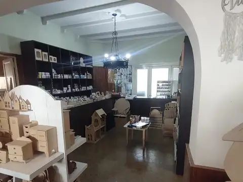 Nicolás Avellaneda 300