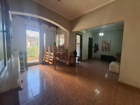 Avenida Tomás Espora 900