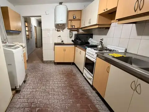 Casa 4 ambientes con 1 baño