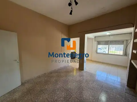 Depto Tipo Casa 2 ambientes con 1 baño