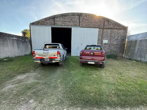 Depósito en  Juncal y Moreno - Alvarez