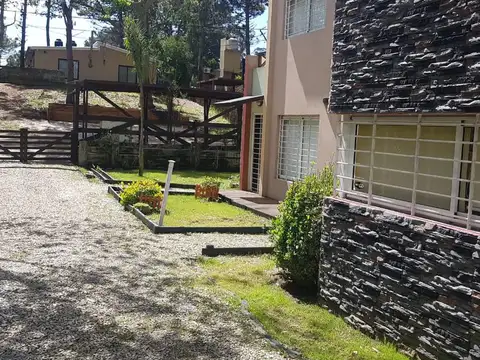 32 e/ Pinamar y Necochea