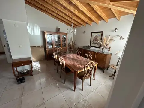 Casa en Venta de 5 dormitorios