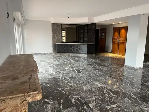 Departamento 6 ambientes con 3 baños