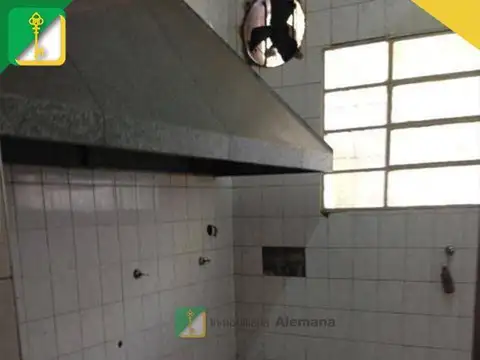 Galpon en Venta 8,66  mts Frente