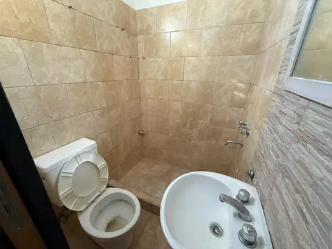 Depto Tipo Casa 2 ambientes con 1 baño