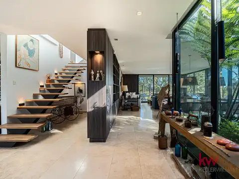 Casa 4 ambientes con 2 baños