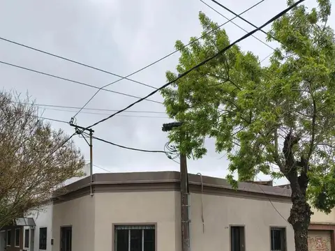 Casa en Alquiler - 2 Dormitorios 1 Baño - 77mts - La Plata