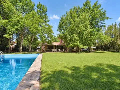 Casa en Venta con 1 cochera
