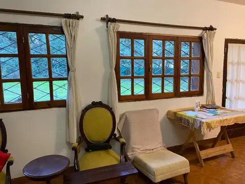 Casa 10 ambientes con 6 baños