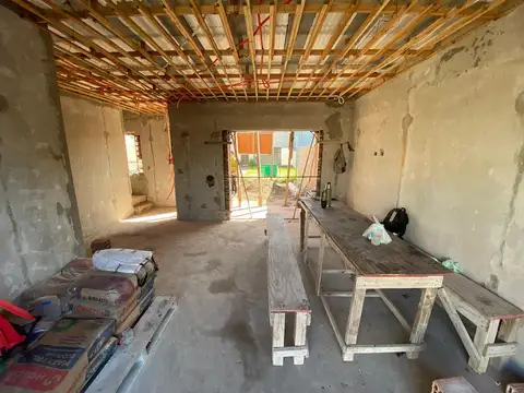 Casa 4 ambientes con 3 baños