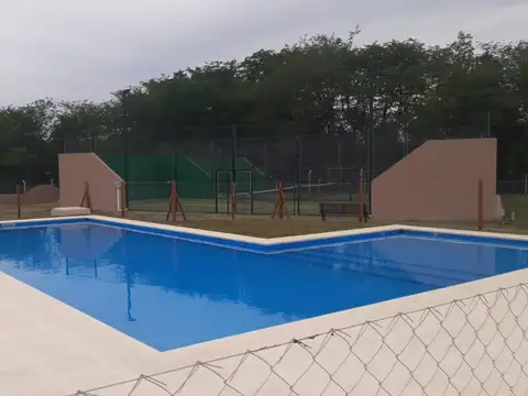 OPORTUNIDAD! Lote en venta central en El Aljibe, Manzanares