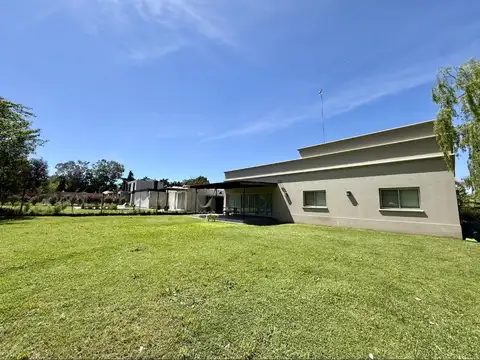 Casa en Venta en City Bell, USD 189.000