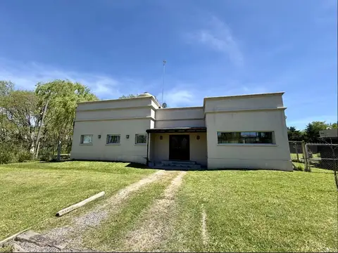 Casa en Venta en City Bell [Cod: ]