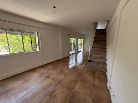 Depto Tipo Casa en Venta de 2 dormitorios