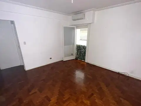 Paraguay 5400, Piso 1