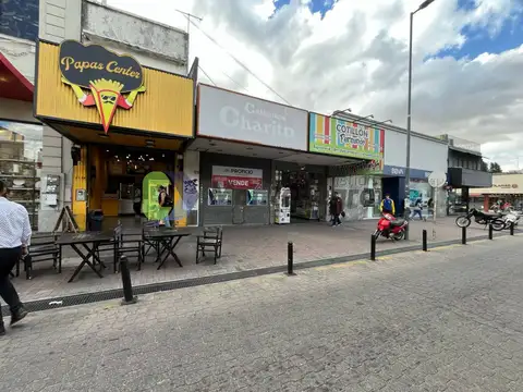 OPORTUNIDAD LOCAL VENTA BERAZATEGUI AVENIDA 14