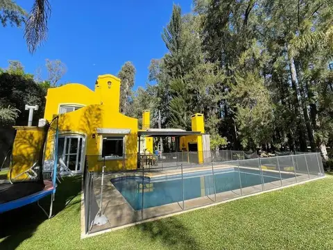 Casa en Venta con 1 cochera
