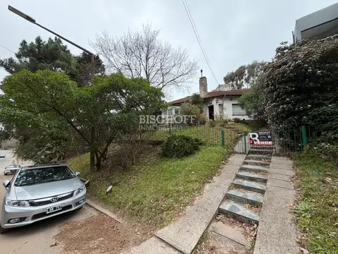 AVENIDA 4 N°813 ENTRE PASEOS 108 Y 109