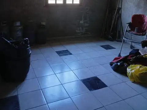 Casa 5 ambientes con 2 baños