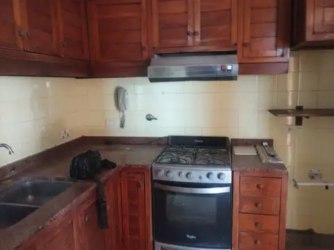 Departamento 4 ambientes con 2 baños