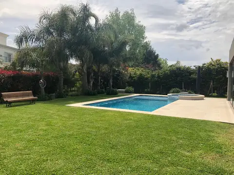 Casa en Alquiler Temporal en Ayres De Pilar, USD 3.000