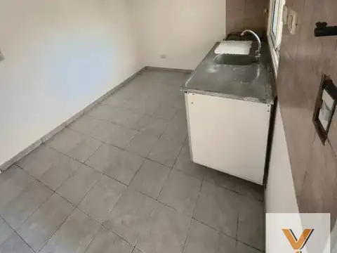 Depto Tipo Casa en Alquiler 40 años