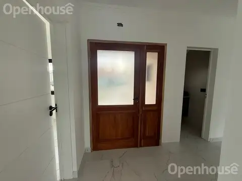 Casa 6 ambientes con 2 baños