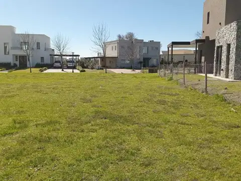 Terreno en Venta en Haras Santa María, USD 49.000