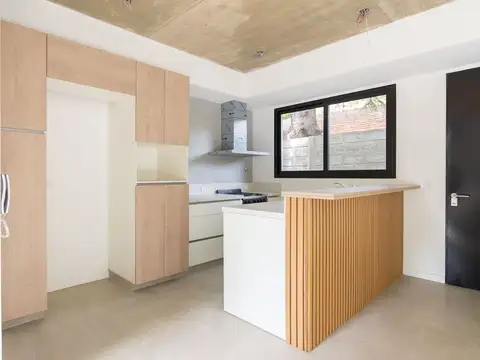 VENTA CASA TRES AMBIENTES PARQUE LELOIR A ESTRENAR