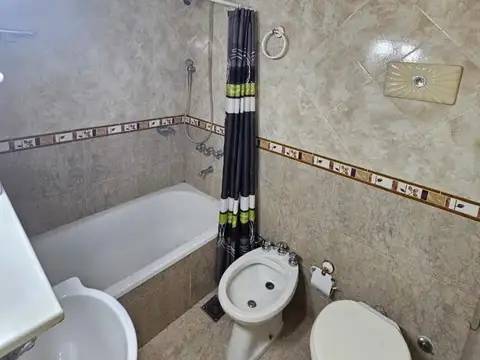 DEPARTAMENTO SOBRE OROÑO - CONTRAFRENTE, expesas bajas