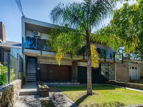 Venta Casa 3 dorm, jardín y garaje en PtaGorda