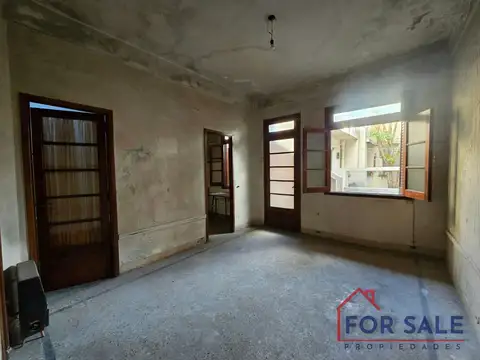 Casa con 2 PH en Block sobre Lote de 8,66 x 25,55 – Excelente Potencial