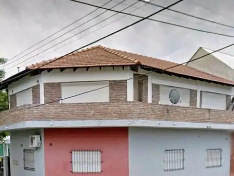 CASA EN VENTA, IDEAL INVERSOR!!!!