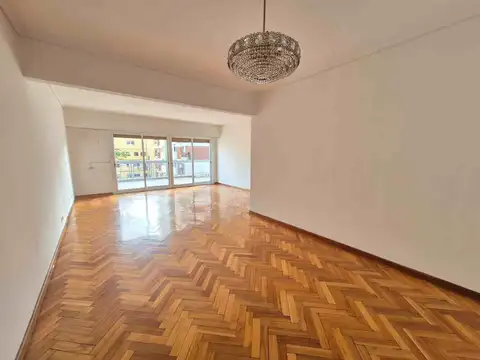 Departamento en Venta con 2 cocheras