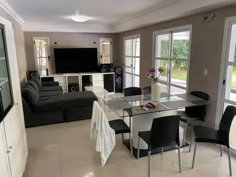 Casa en Venta de 4 dormitorios