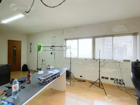 Oficina 3 ambientes con 2 baños