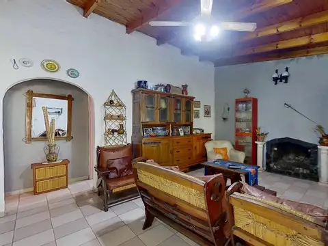 VENTA  QUINTA  BARRIO LOS OMBUES  PILETA