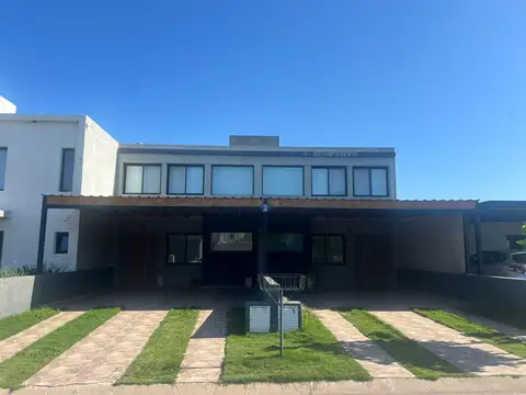 DOCTA BOULEVAR - CASA PREMIUM EN VENTA