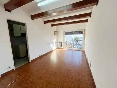 Departamento en Alquiler en Ramos Mejía, $ 530.000