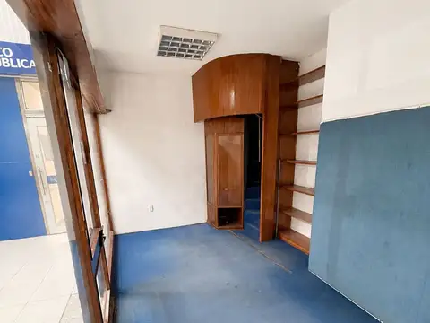 Avenida 18 de Julio 1200
