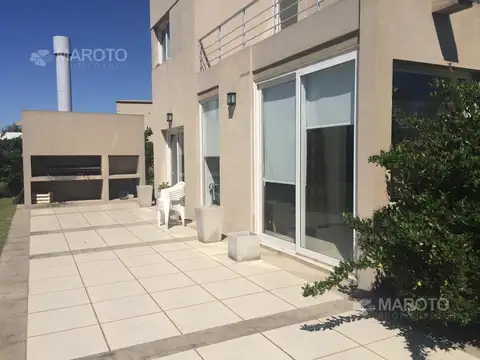 Casa en Venta en El Canton - Norte, USD 239.000