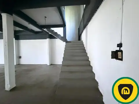 Galpon en Alquiler 26  mts Fondo