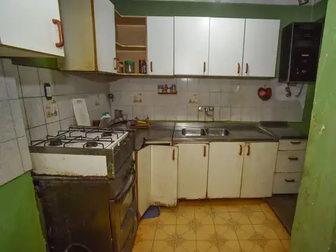 CASA EN VENTA ,ZONA SUR  A METROS DE AV. FREYRE.