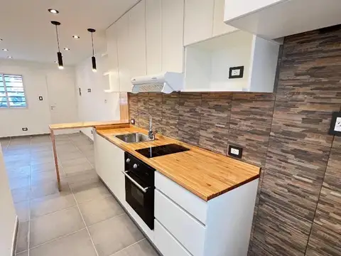 DUPLEX  EN COMPLEJO DE AMBITO CERRADO