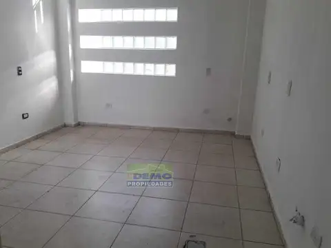 Francisco Segui N° 1390 Local PB e/ Francisco Beiro y Hipolito Bouchard