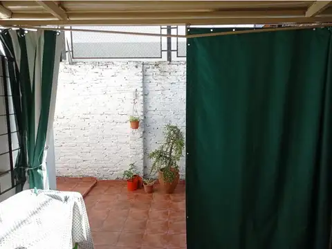 Casa 5 ambientes con 1 baño